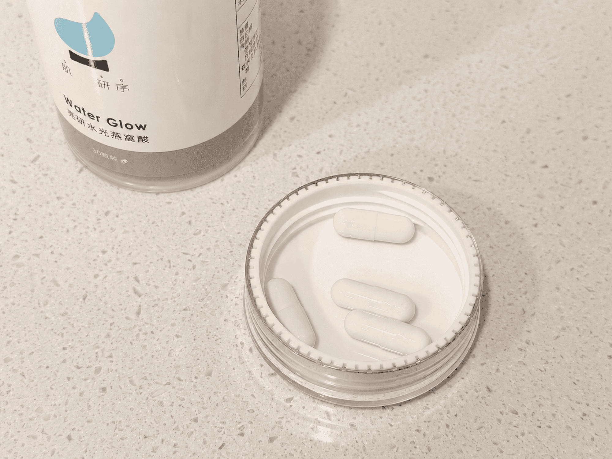 序顏Prior Skin｜膠囊型保養品，膠原蛋白與燕窩酸一起補充，素顏看起來更有精神