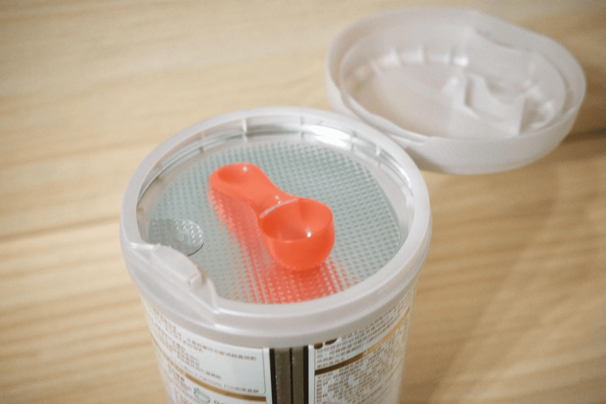 1-3歲寶寶羊奶粉推薦|啟賦 vs 卡洛塔妮 vs Holle禾樂 vs 小樹,新手爸媽怎麼挑選適合的羊奶粉? - 第15張圖 illuma 啟賦 - 啟賦羊奶3號