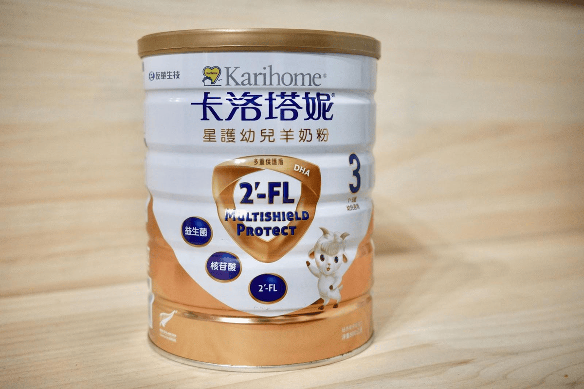 1-3歲寶寶羊奶粉推薦|啟賦 vs 卡洛塔妮 vs Holle禾樂 vs 小樹,新手爸媽怎麼挑選適合的羊奶粉? - 第17張圖 Karihome 卡洛塔妮 - 星護幼兒羊奶粉3號
