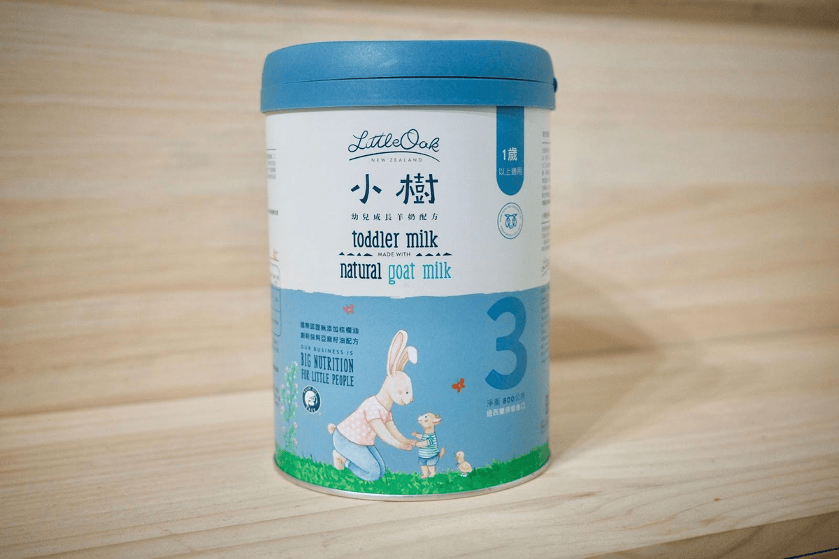 1-3歲寶寶羊奶粉推薦|啟賦 vs 卡洛塔妮 vs Holle禾樂 vs 小樹,新手爸媽怎麼挑選適合的羊奶粉? - 第21張圖 LittleOak 紐西蘭小樹 - 幼兒成長羊奶3號