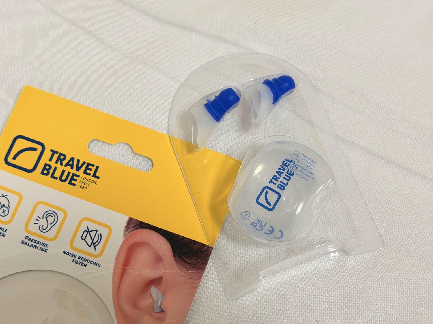 Travel Blue 旅途有型禮盒｜長途旅行不再硬撐 出國旅遊必備的頸枕、斜背包等小物分享